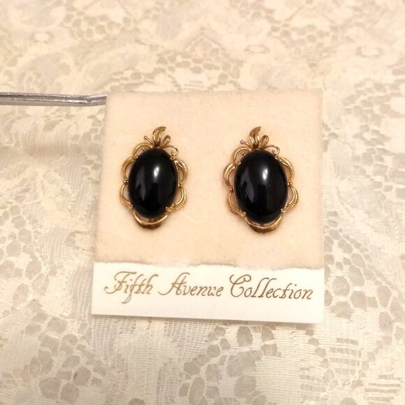 Vintage Gold Tone Oval Black Stud Earrings Non-Pierced Screw Clip Earrings - Picture 4 of 10